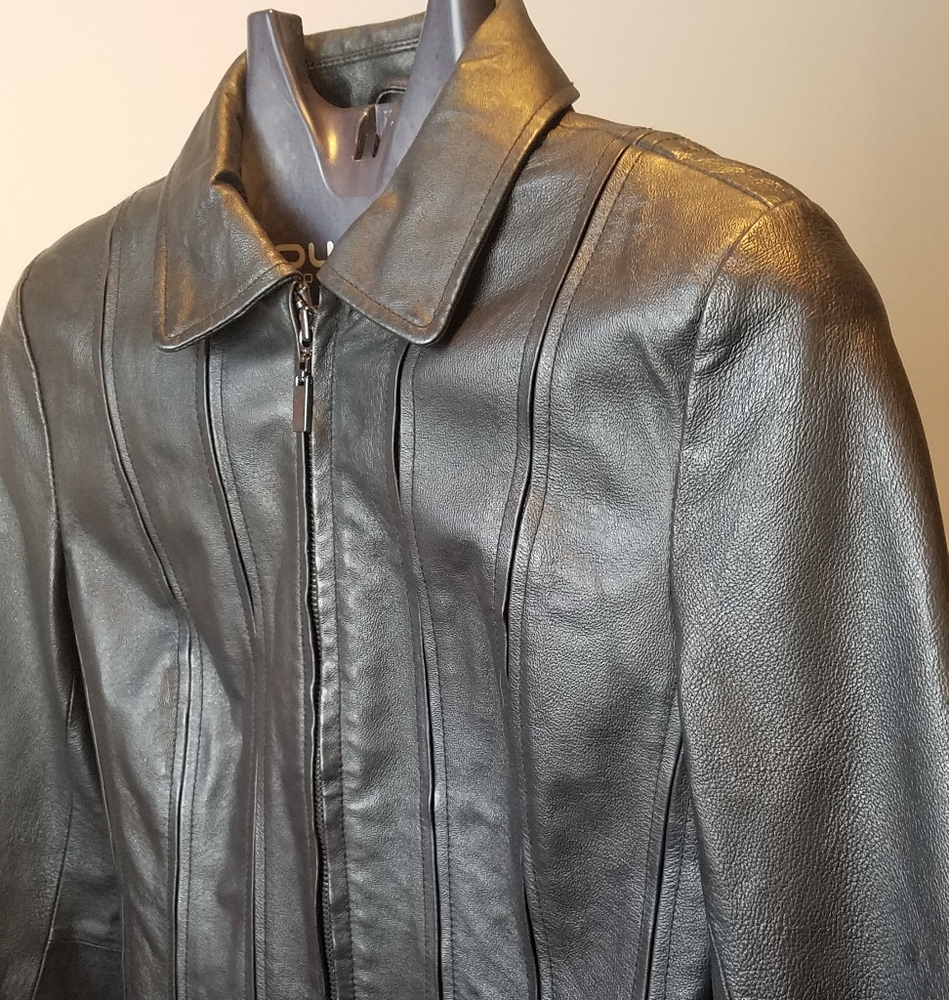 Leather Jacket - Picture 4 of 8